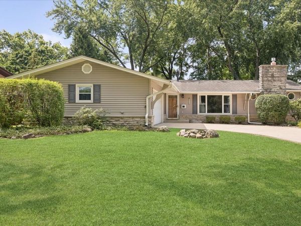 613 65th Street , Downers Grove, IL 60516