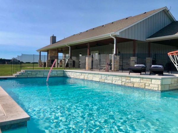 19289 Vilas RD, Holland, TX 76534