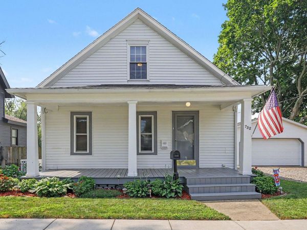 732 E Green Street, Marshall, MI 49068