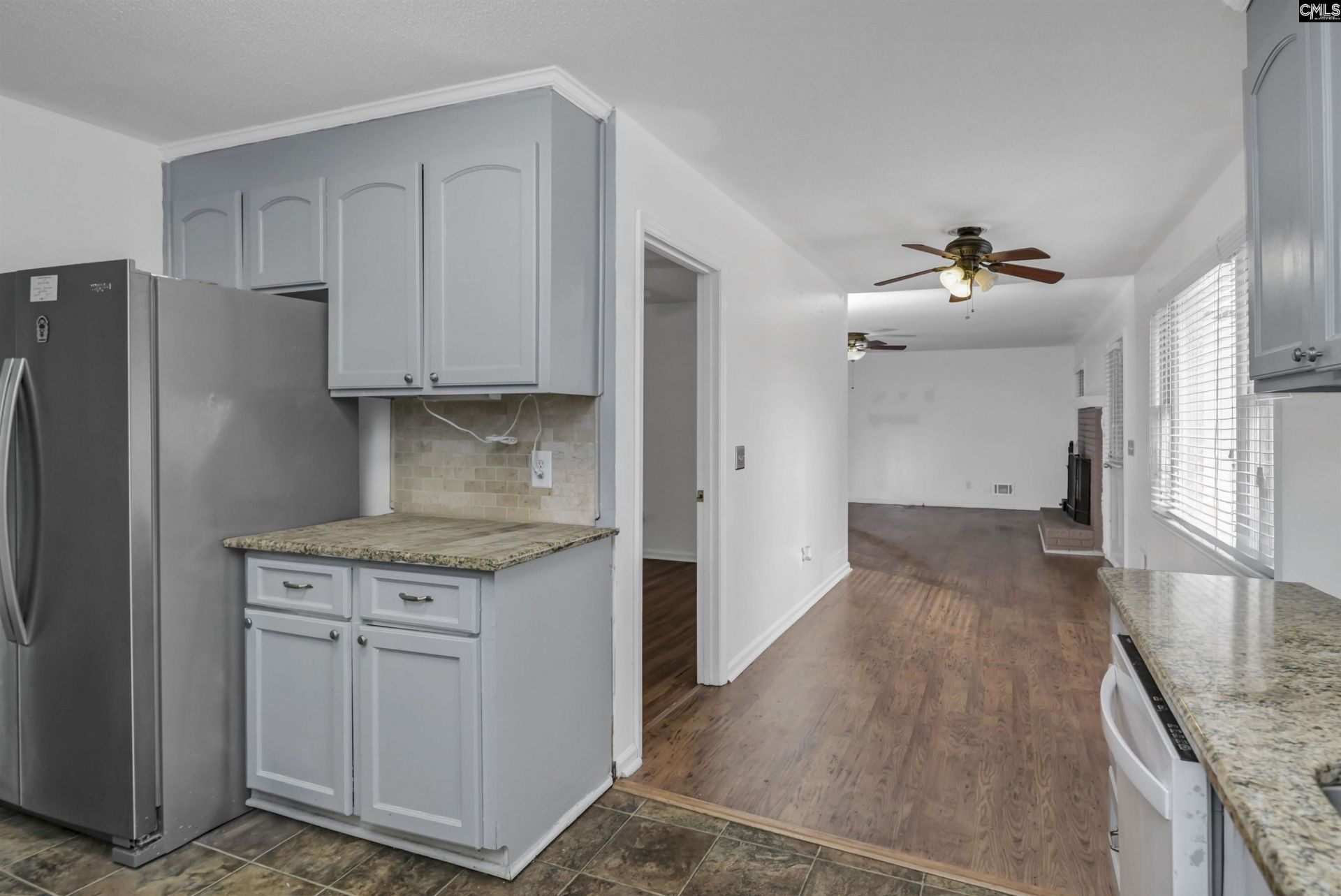 200 Irongate Drive  Photo 10