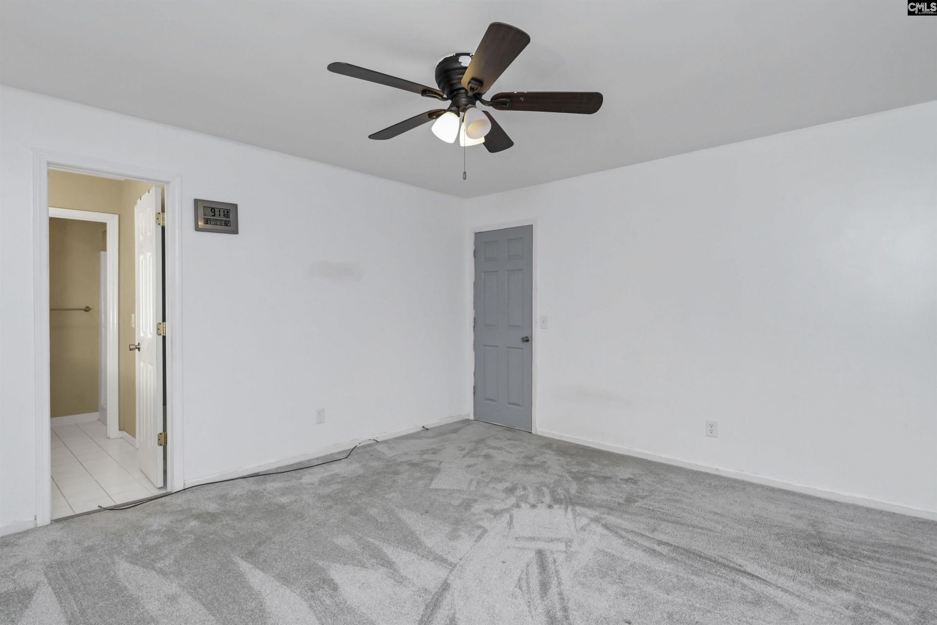 200 Irongate Drive  Photo 13