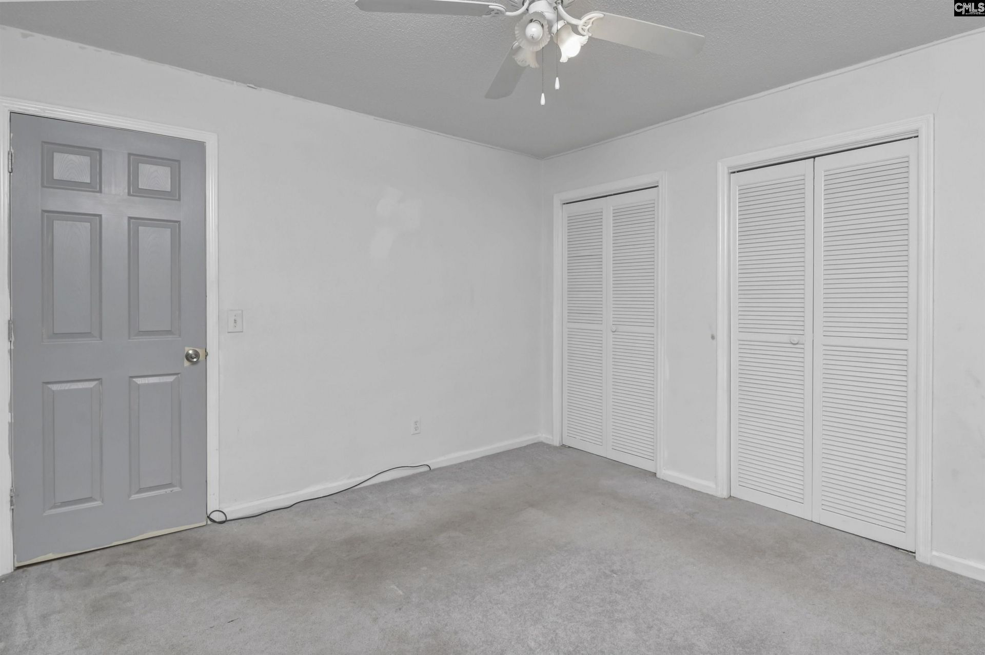 200 Irongate Drive  Photo 17