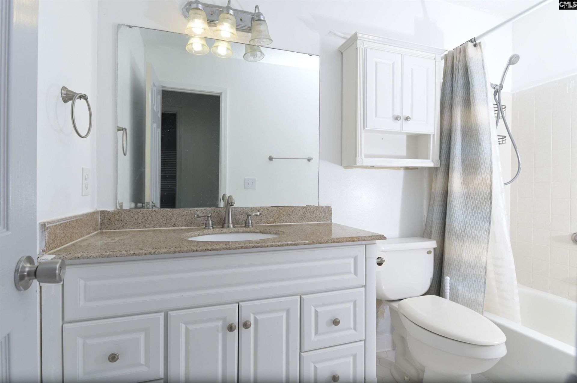 200 Irongate Drive  Photo 18