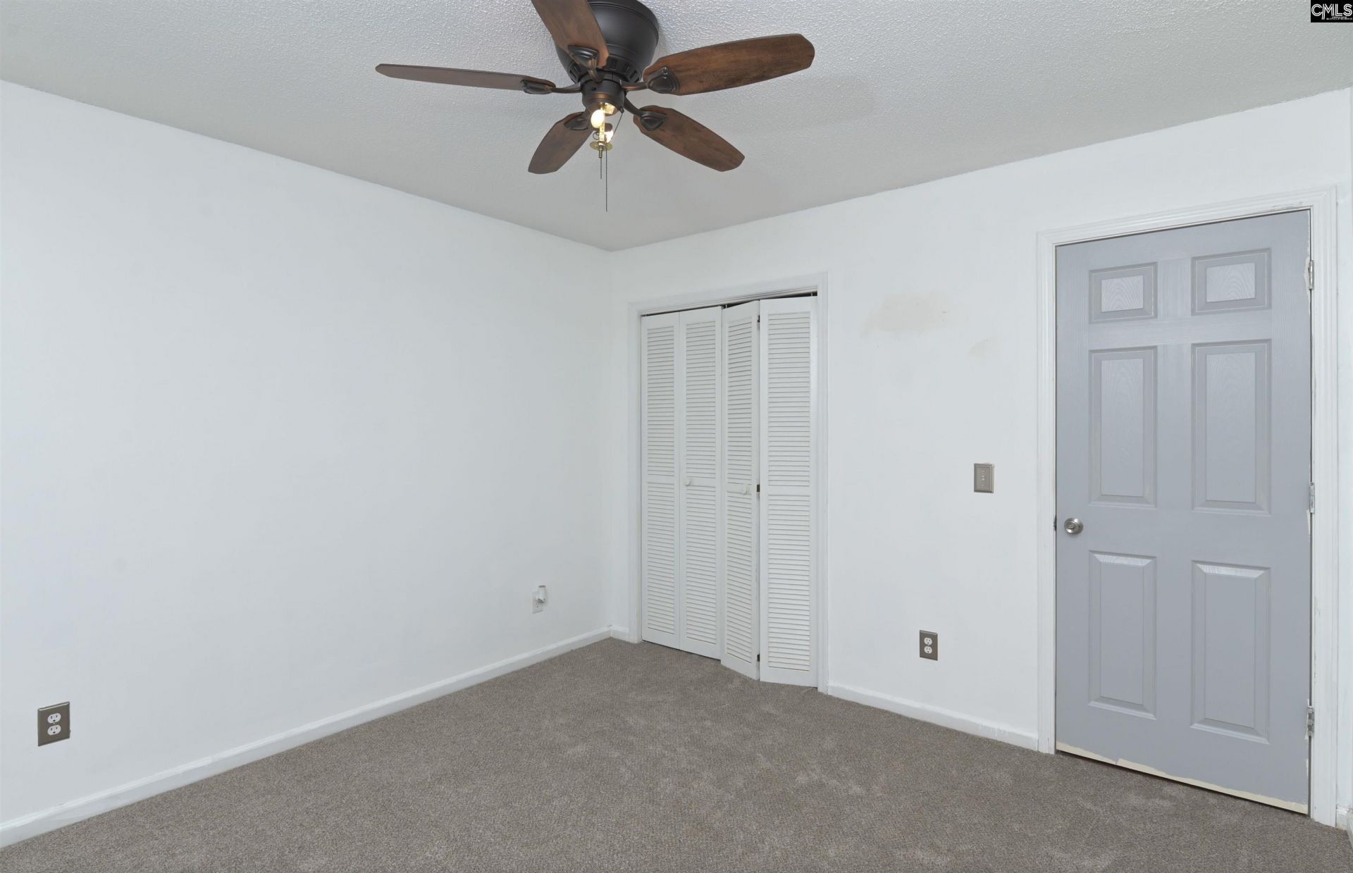 200 Irongate Drive  Photo 19