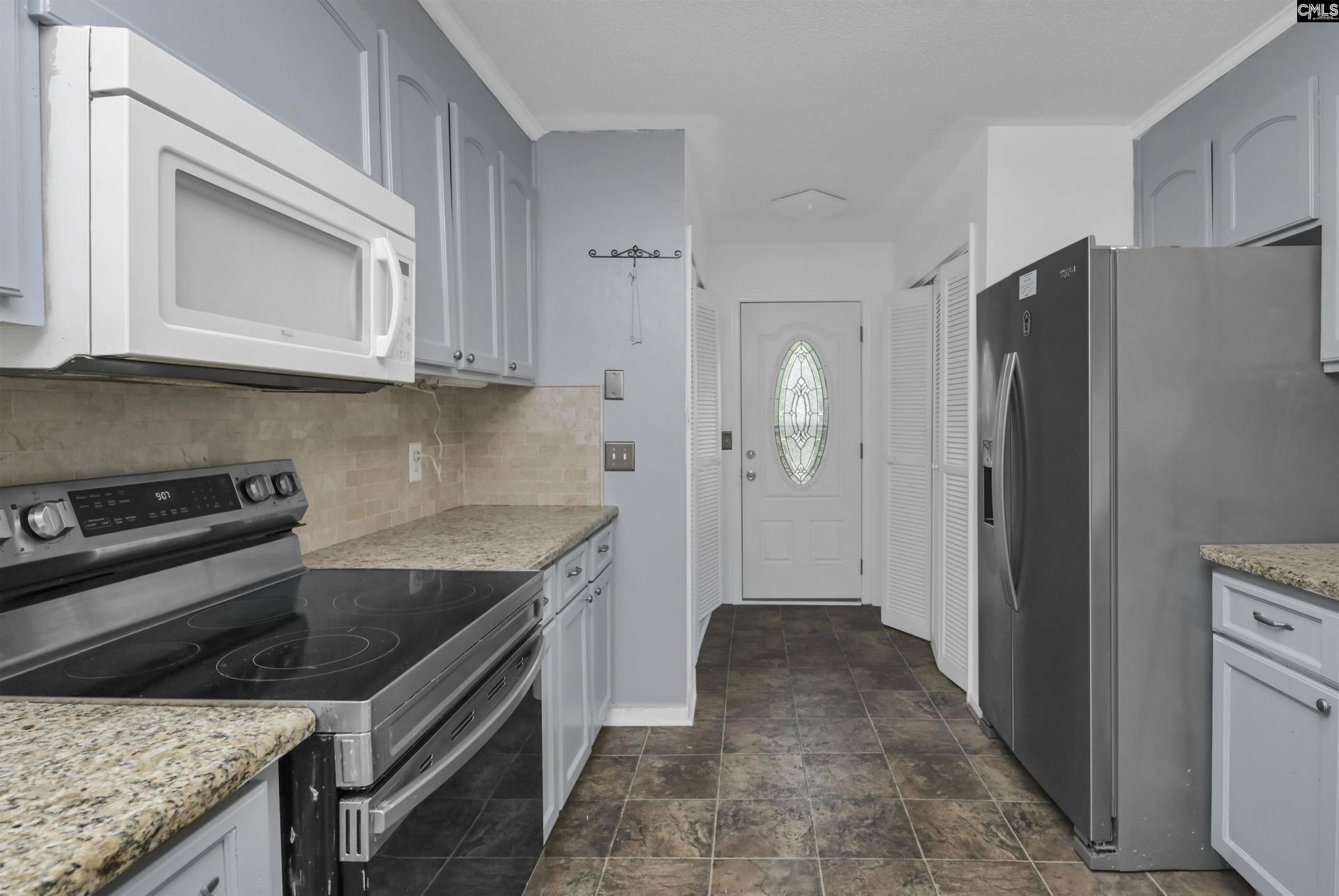 200 Irongate Drive  Photo 9