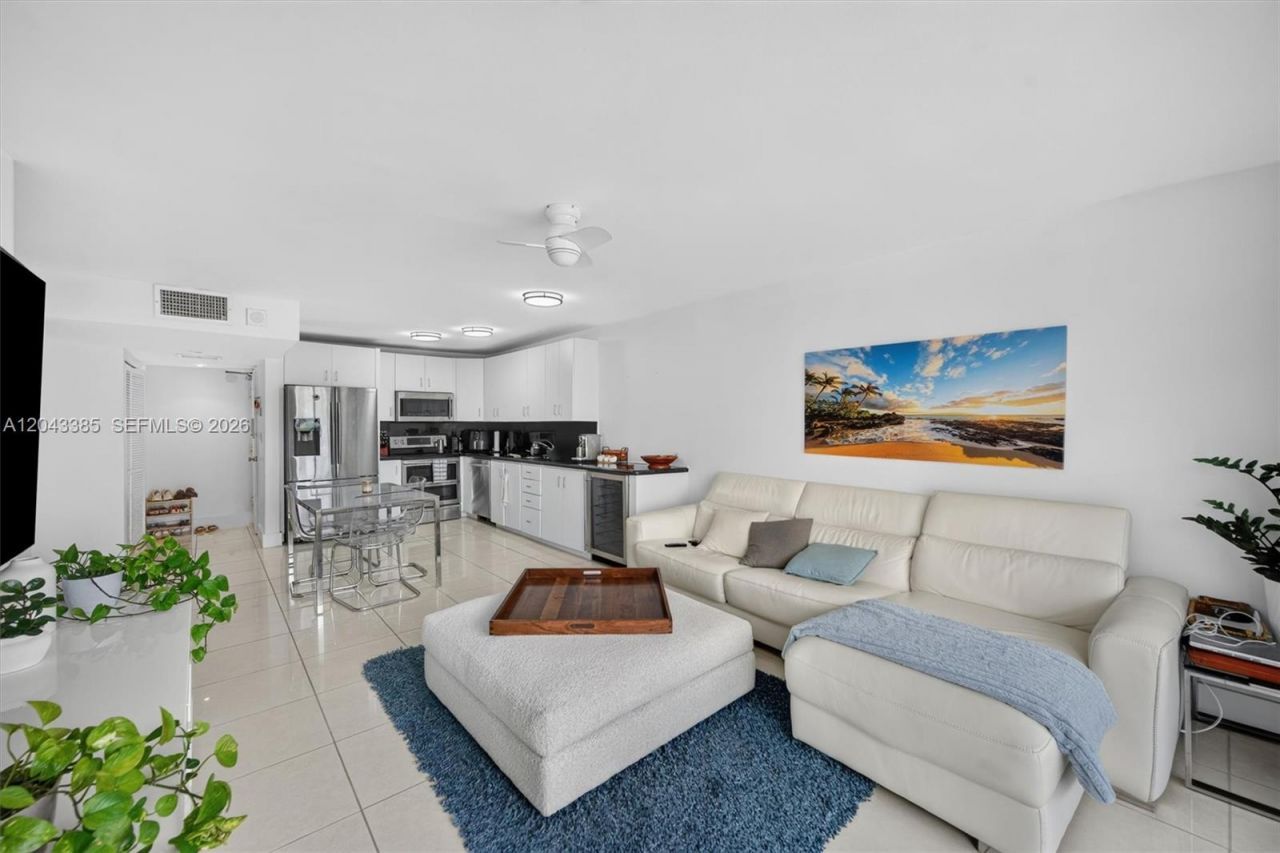 401 Ocean Dr , Unit 1001, Miami Beach, FL 33139 Photo