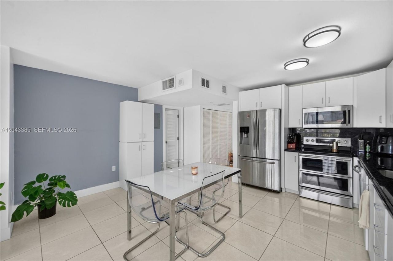 401 Ocean Dr , Unit 1001, Miami Beach, FL 33139 Photo