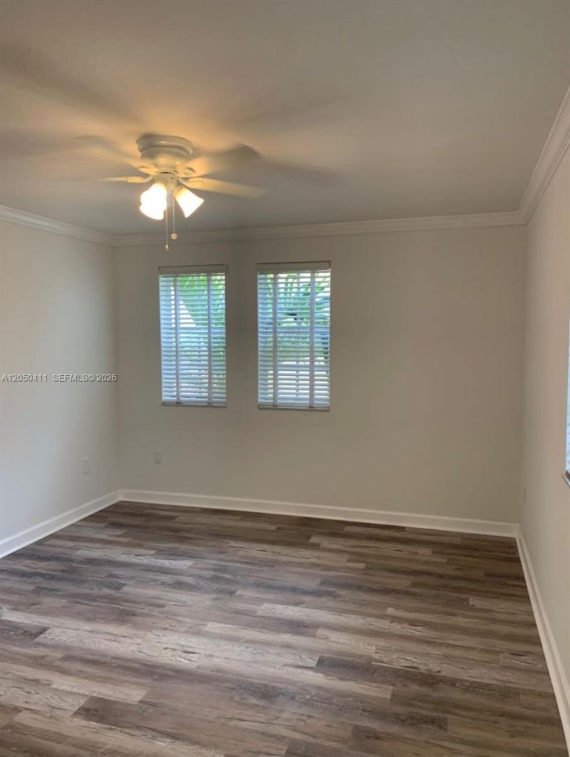 323 Navarre Ave, Unit 203, Coral Gables, FL 33134 Photo