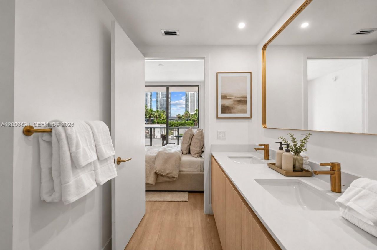 90 NE 32nd St , Unit 710, Miami, FL 33127 Photo