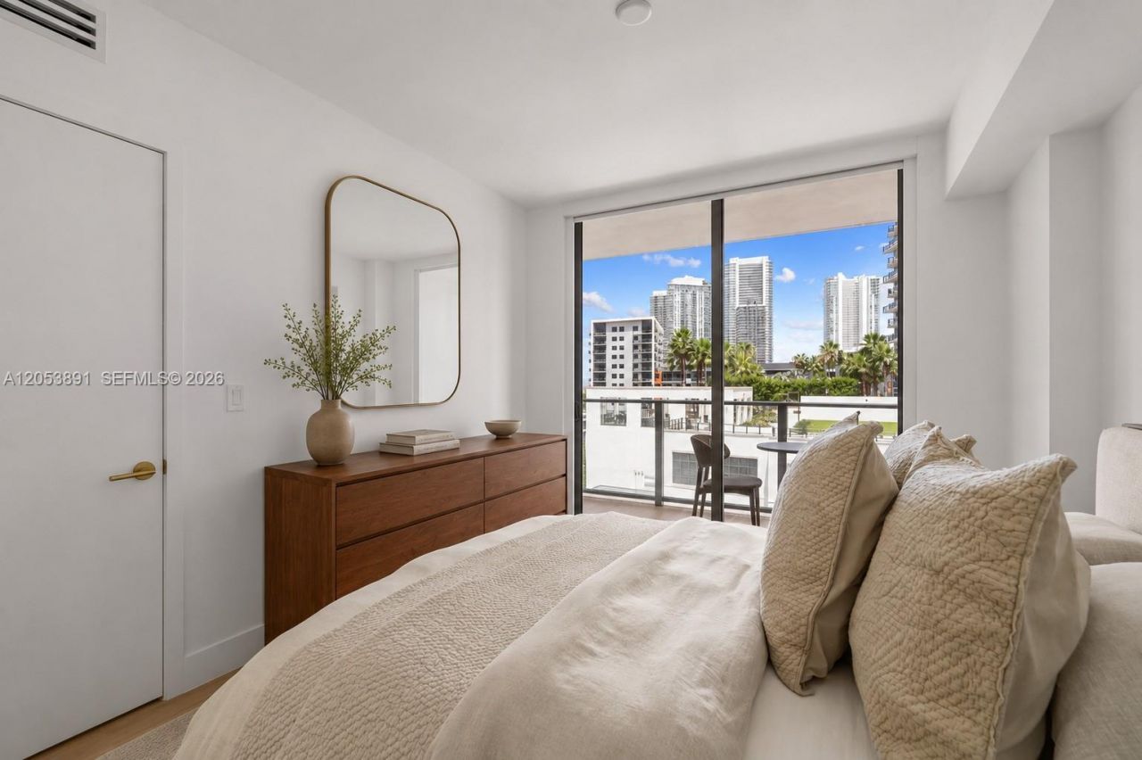 90 NE 32nd St , Unit 710, Miami, FL 33127 Photo