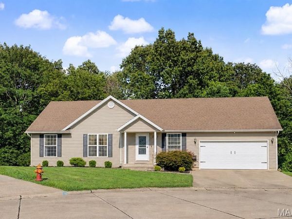 2067 Par Circle , Jackson, MO 63755