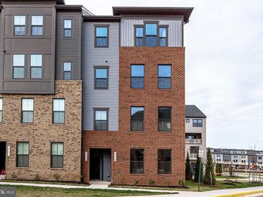 2753 VELOCITY ROAD , Unit 32B, HERNDON, VA 20171