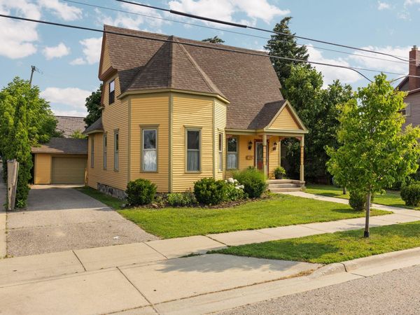 115 E 1st Street, Gaylord, MI 49735