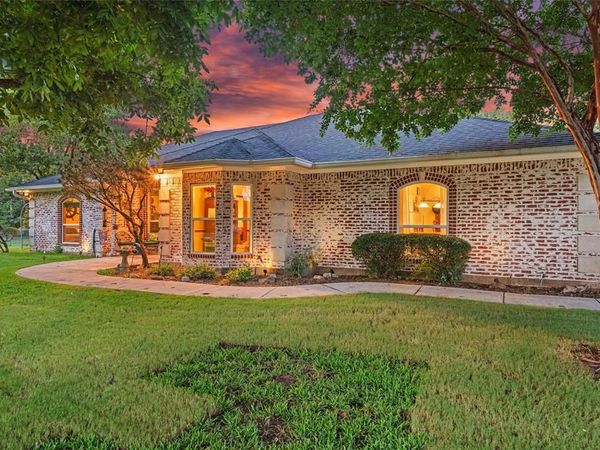 128 Meandering Way , Weatherford, TX 76086