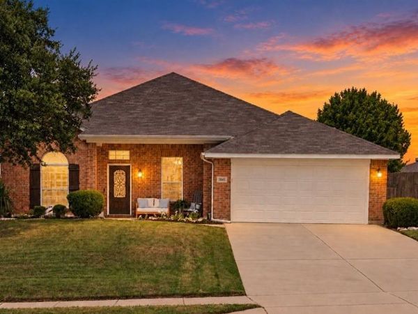 5845 Lamb Creek Drive, Fort Worth, TX 76179