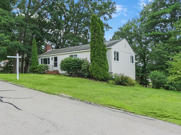 9 Judith Drive, Nashua, NH 03062