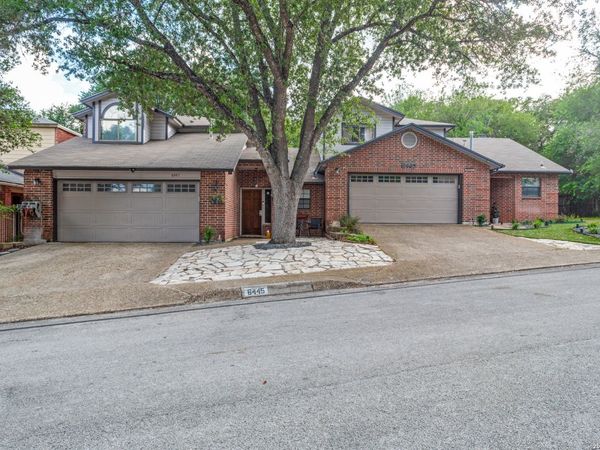 6443 BROOKWAY DR, San Antonio, TX 78240