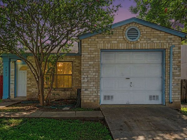 2602 Buffalo Pass Dr, San Antonio, TX 78245