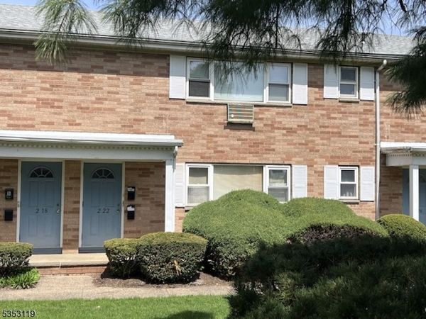 2 Virginia Dr, Fair Lawn, NJ 07410