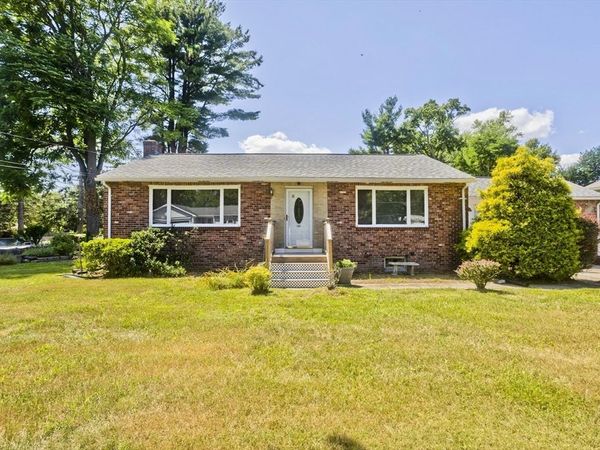 52 Harkness Ave, East Longmeadow, MA 01028