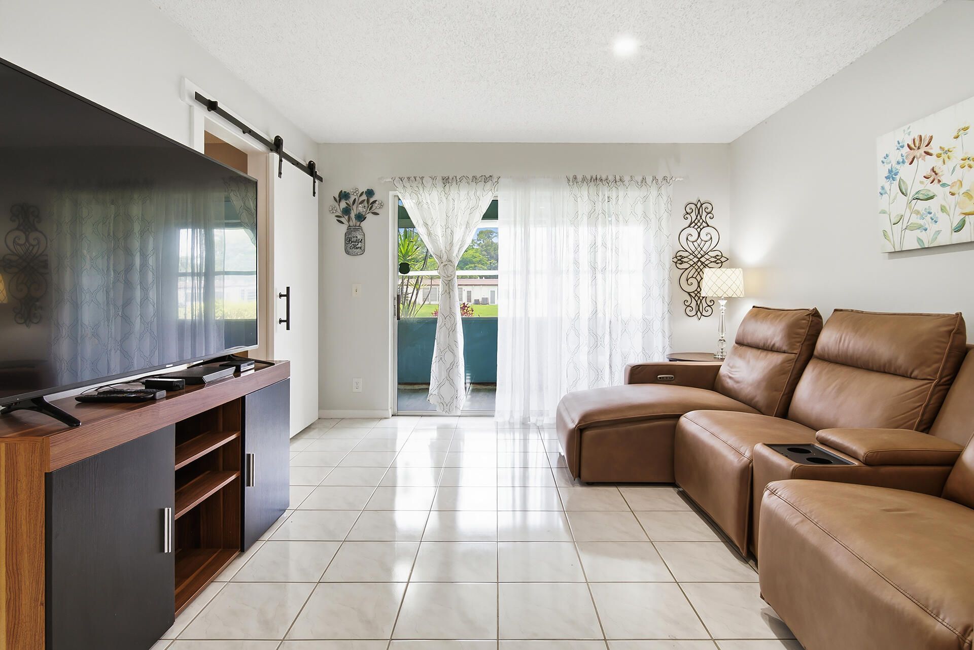 232 Lake Meryl Drive, West Palm Beach, FL 33411 Photo