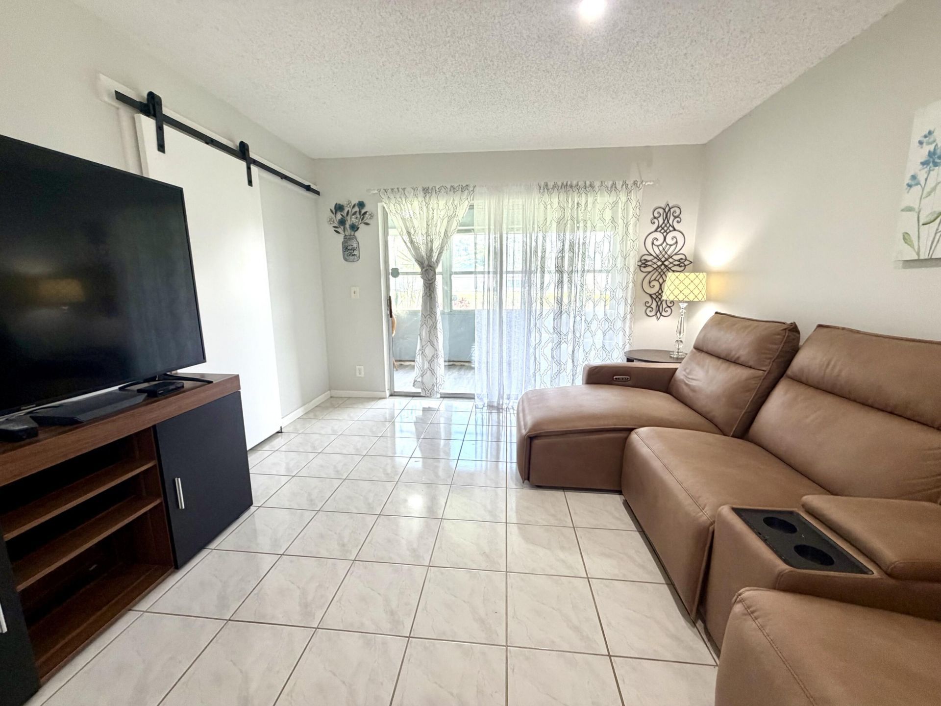 232 Lake Meryl Drive, West Palm Beach, FL 33411 Photo