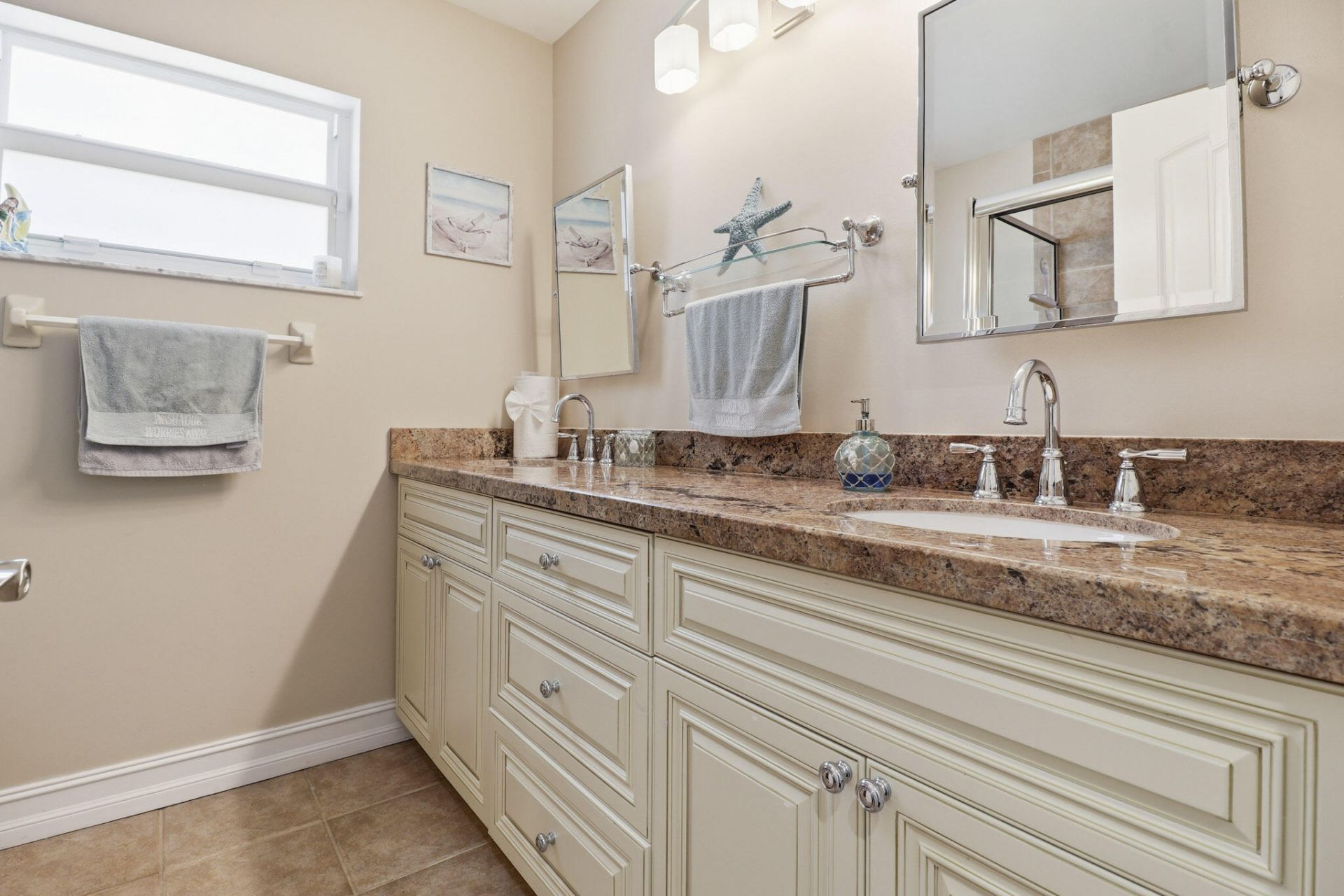 16 Leeward Circle, Tequesta, FL 33469 Photo