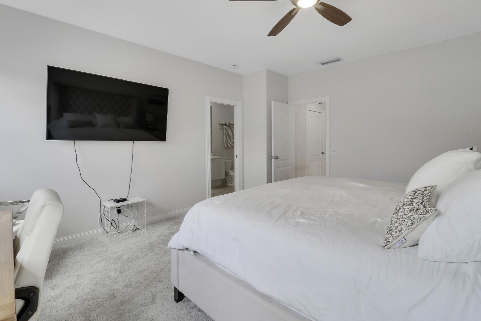73 Laurel Oaks Circle, Jupiter, FL 33469 Photo