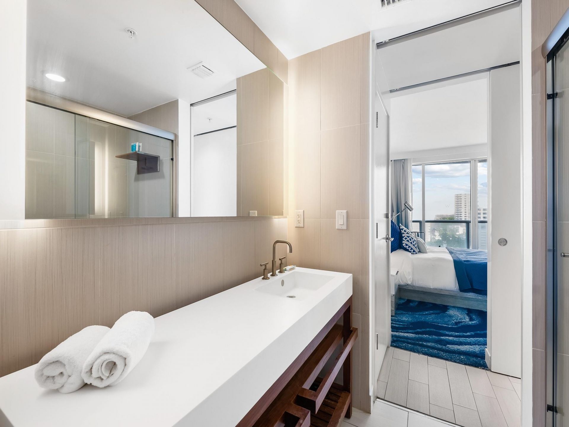3101 Bayshore Drive, Unit 1008, Fort Lauderdale, FL 33304 Photo