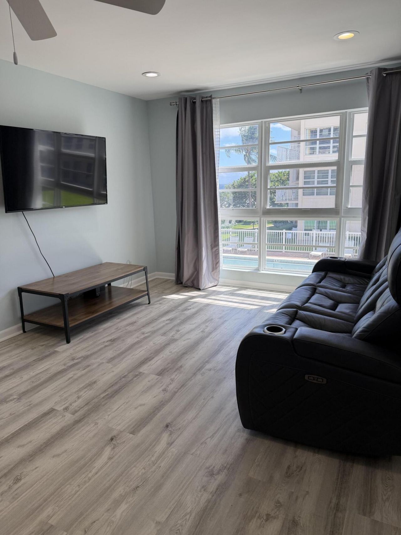 3851 N Ocean Boulevard, Unit 202, Gulf Stream, FL 33483 Photo