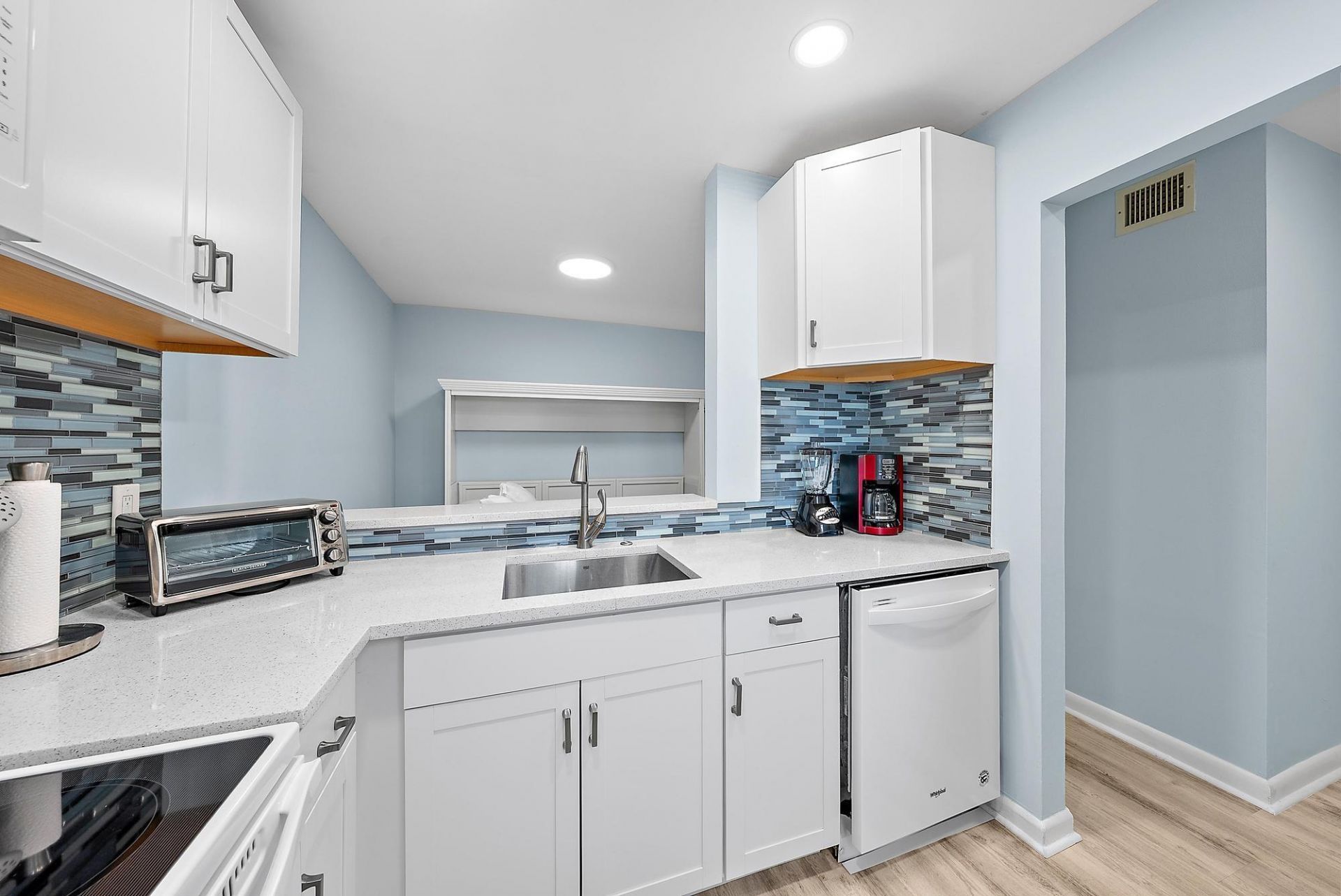 3851 N Ocean Boulevard, Unit 202, Gulf Stream, FL 33483 Photo