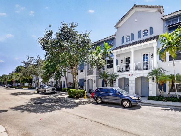 1470 VÃ­a De Pepi, Boynton Beach, FL 33426