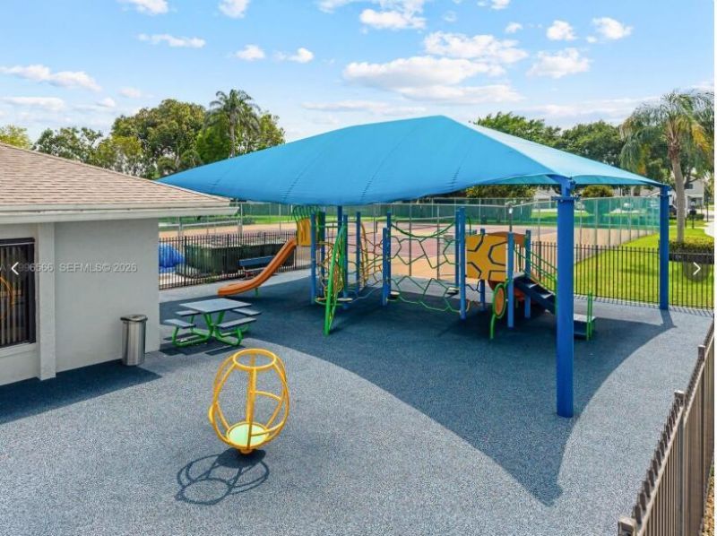 10473 NW 3rd Street, Pembroke Pines, FL 33026 Photo