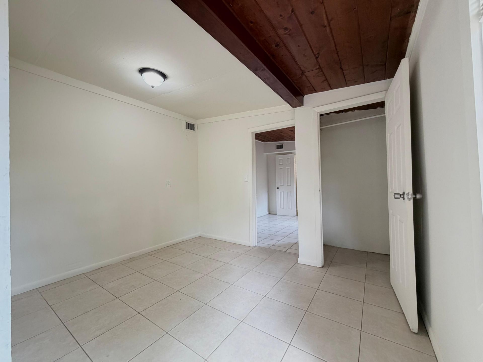 735 46th Street, West Palm Beach, FL 33407 Photo