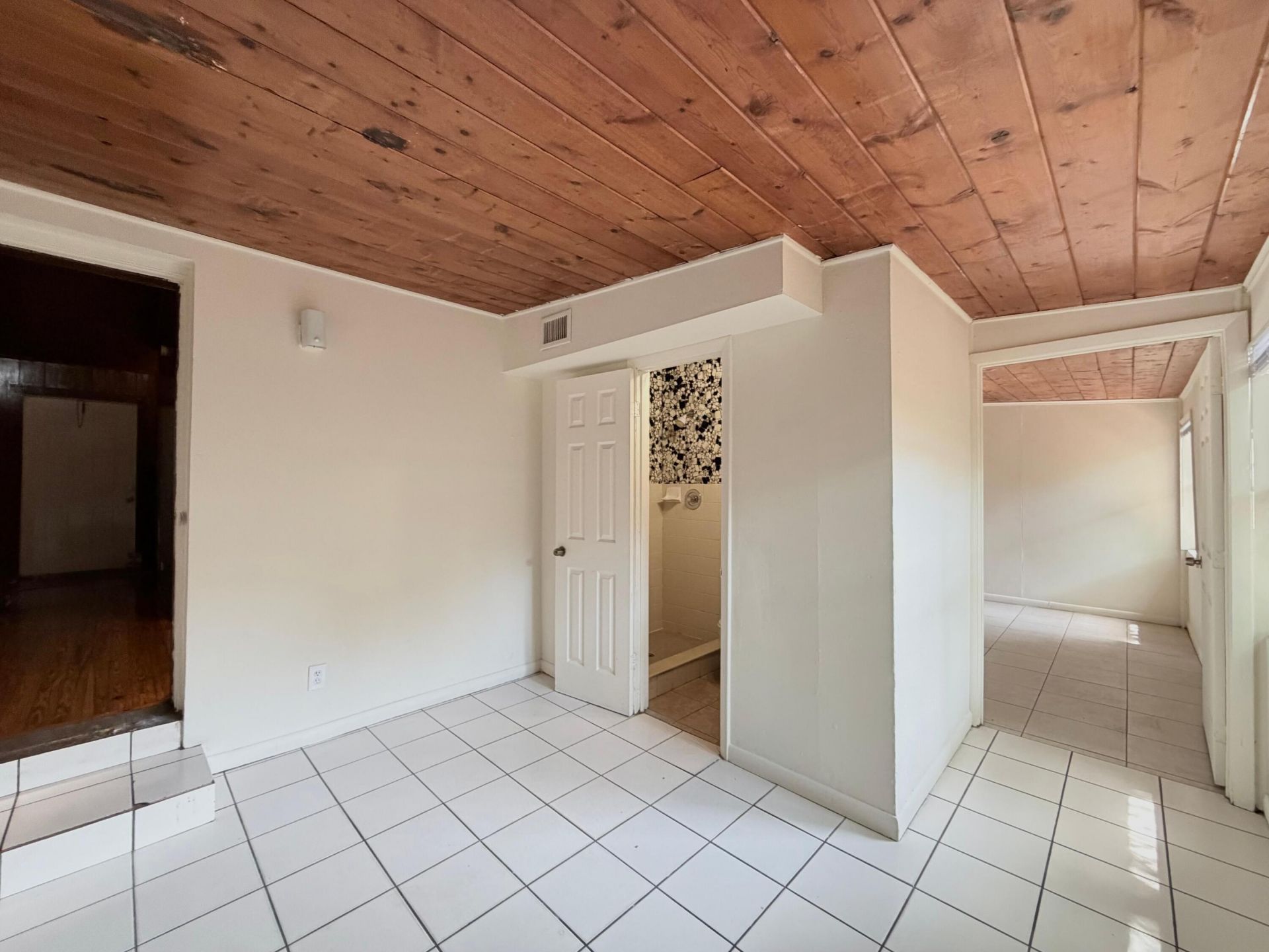 735 46th Street, West Palm Beach, FL 33407 Photo