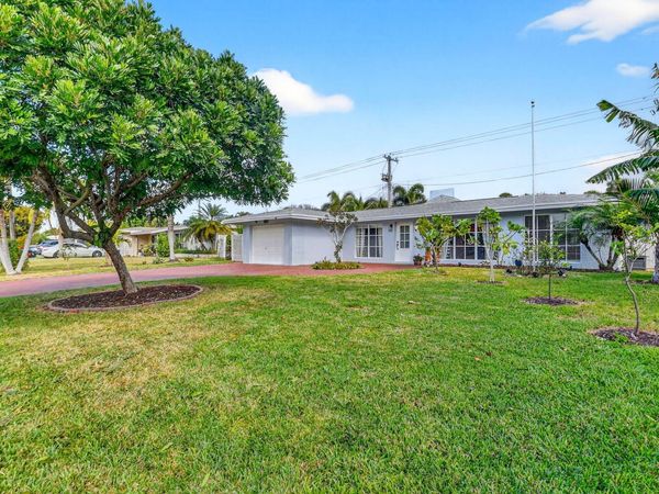 2842 SW 4th Street, Boynton Beach, FL 33435