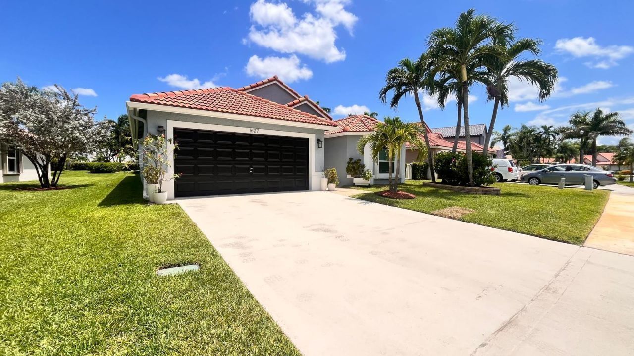 1627 Oak Berry Circle, Wellington, FL 33414 Photo