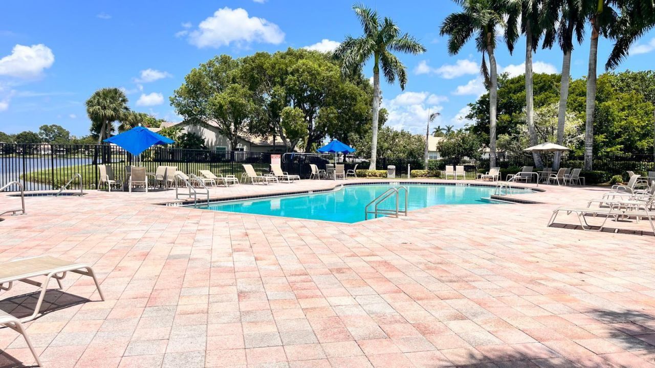 1627 Oak Berry Circle, Wellington, FL 33414 Photo
