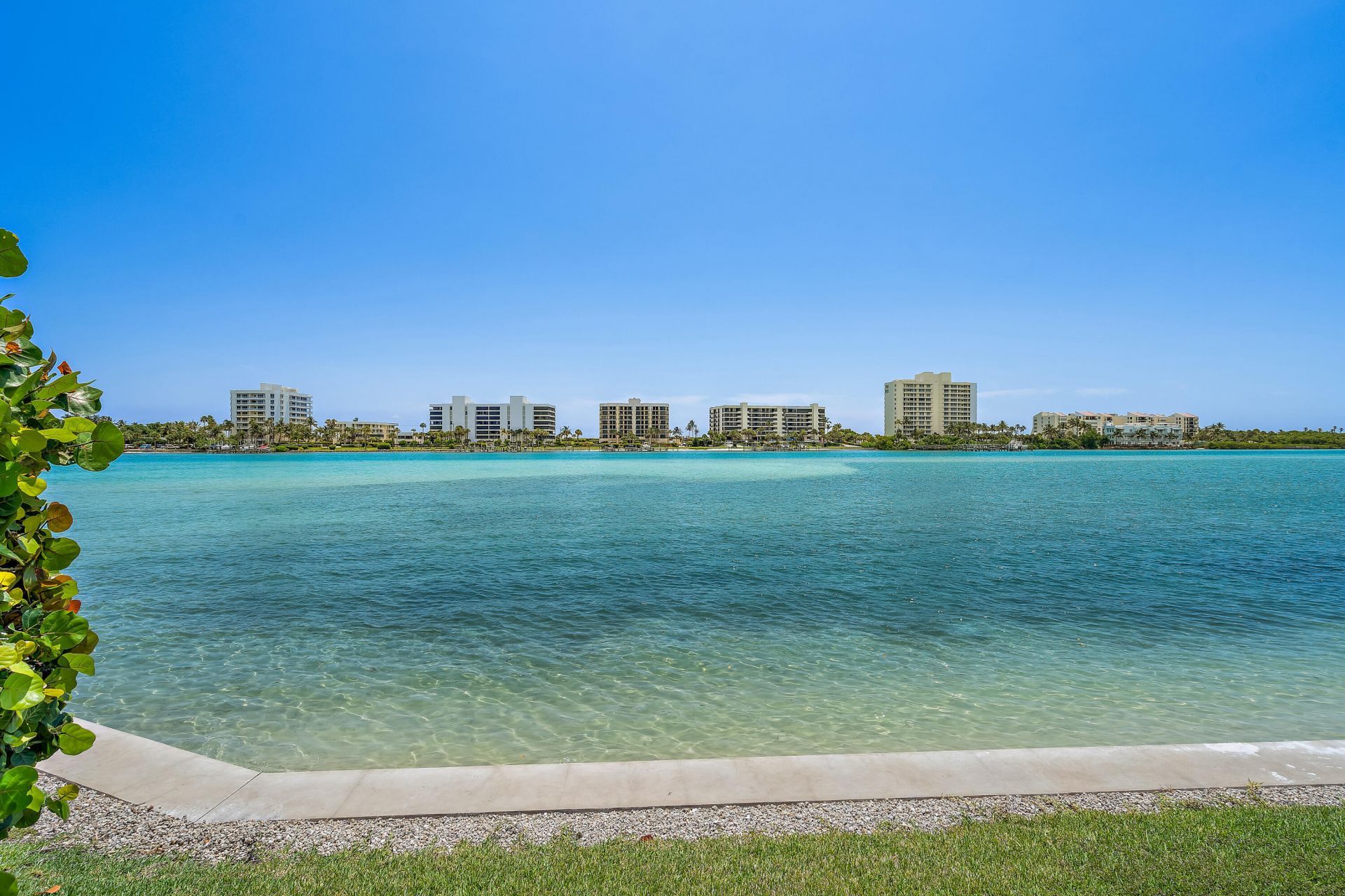 19800 Sandpointe Bay, Unit 104, Tequesta, FL 33469 Photo