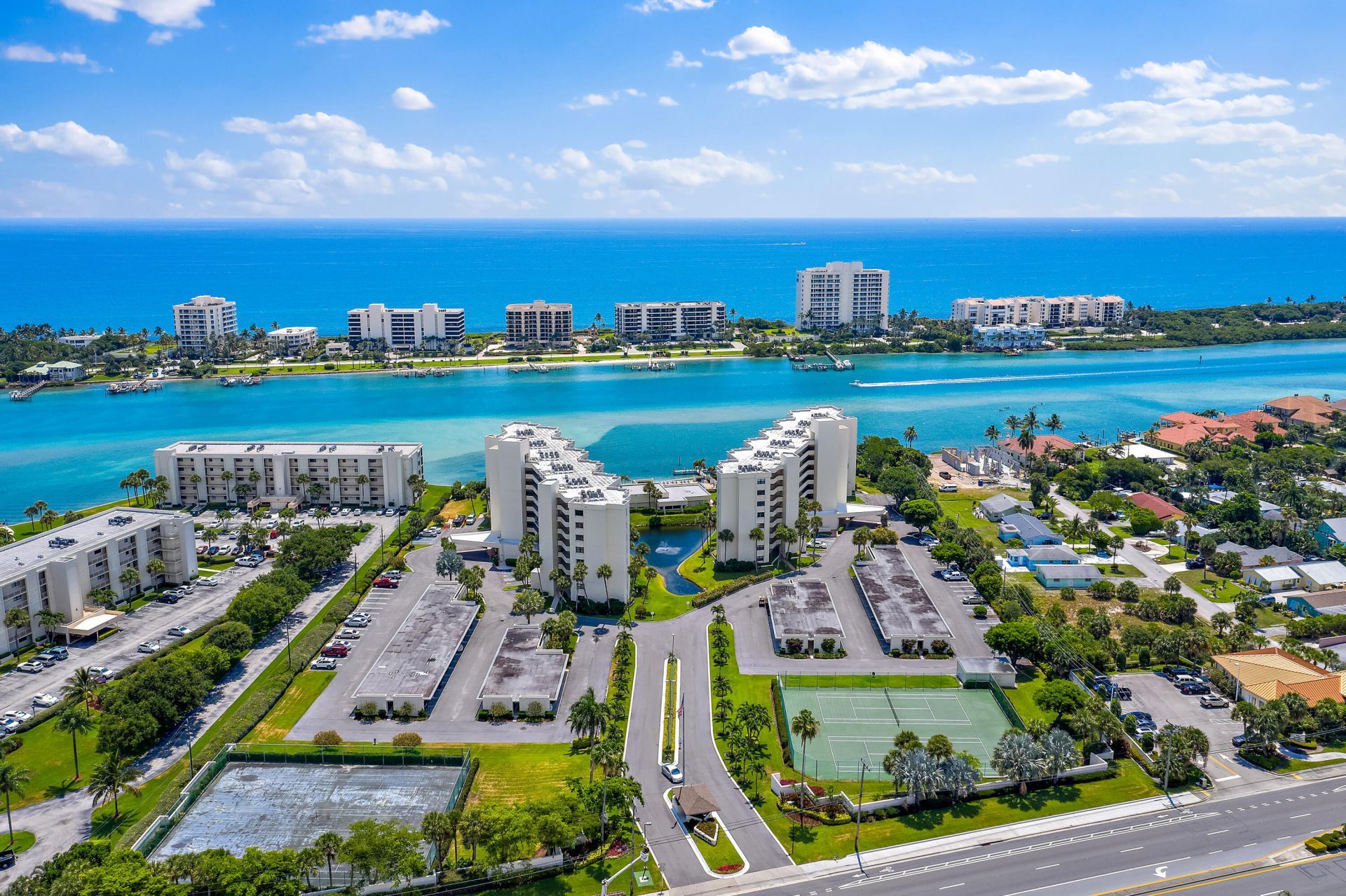 19800 Sandpointe Bay, Unit 104, Tequesta, FL 33469 Photo