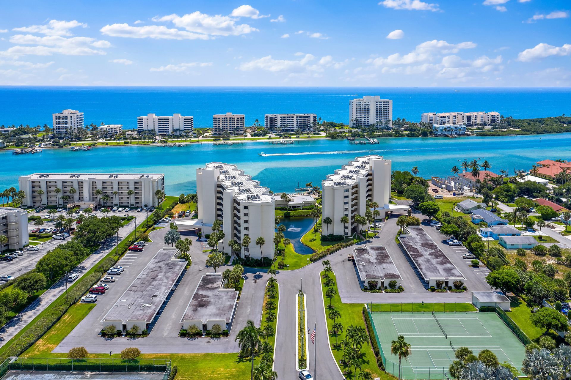 19800 Sandpointe Bay, Unit 104, Tequesta, FL 33469 Photo