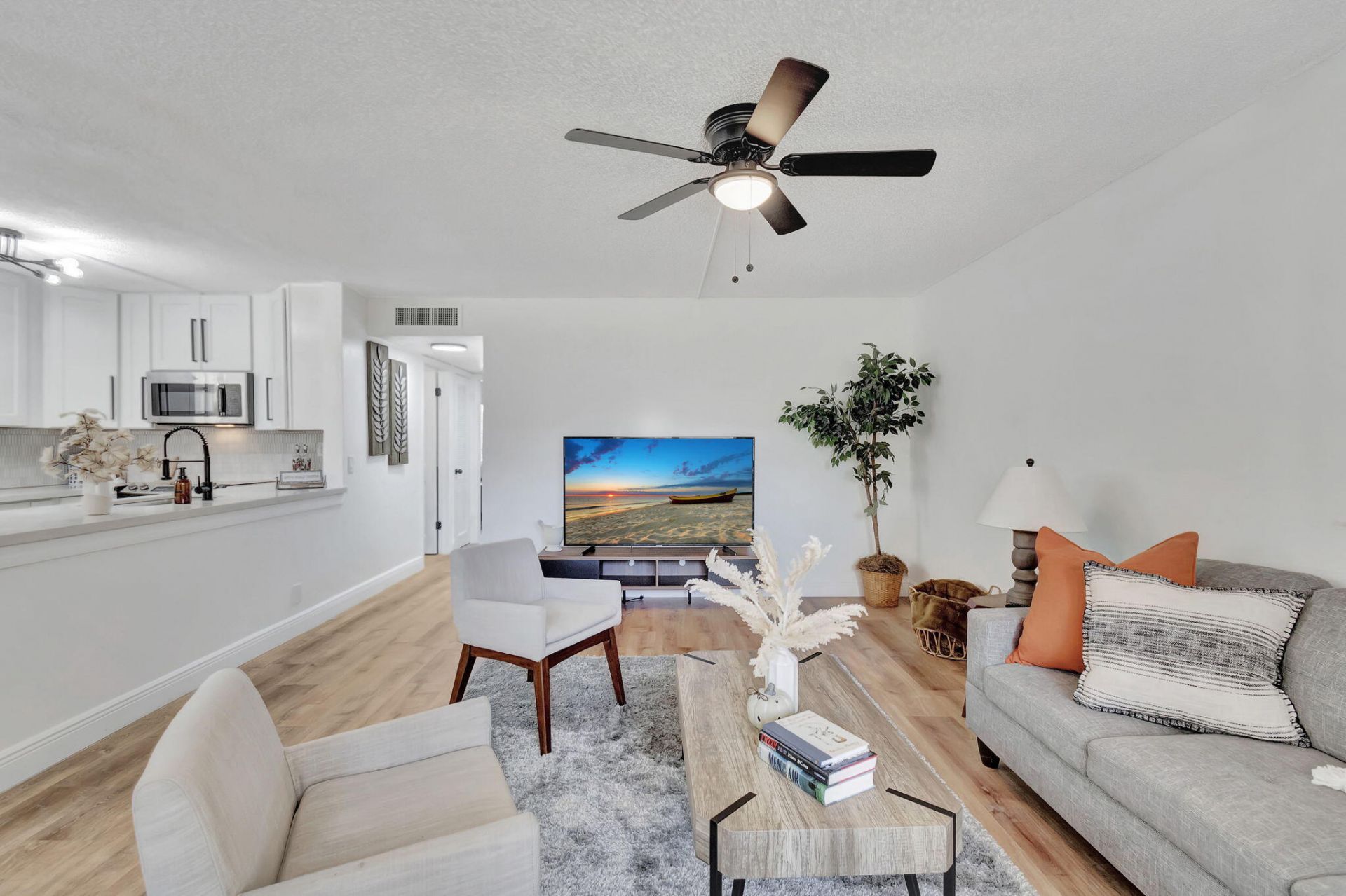 52 Burgundy B, Delray Beach, FL 33484 Photo