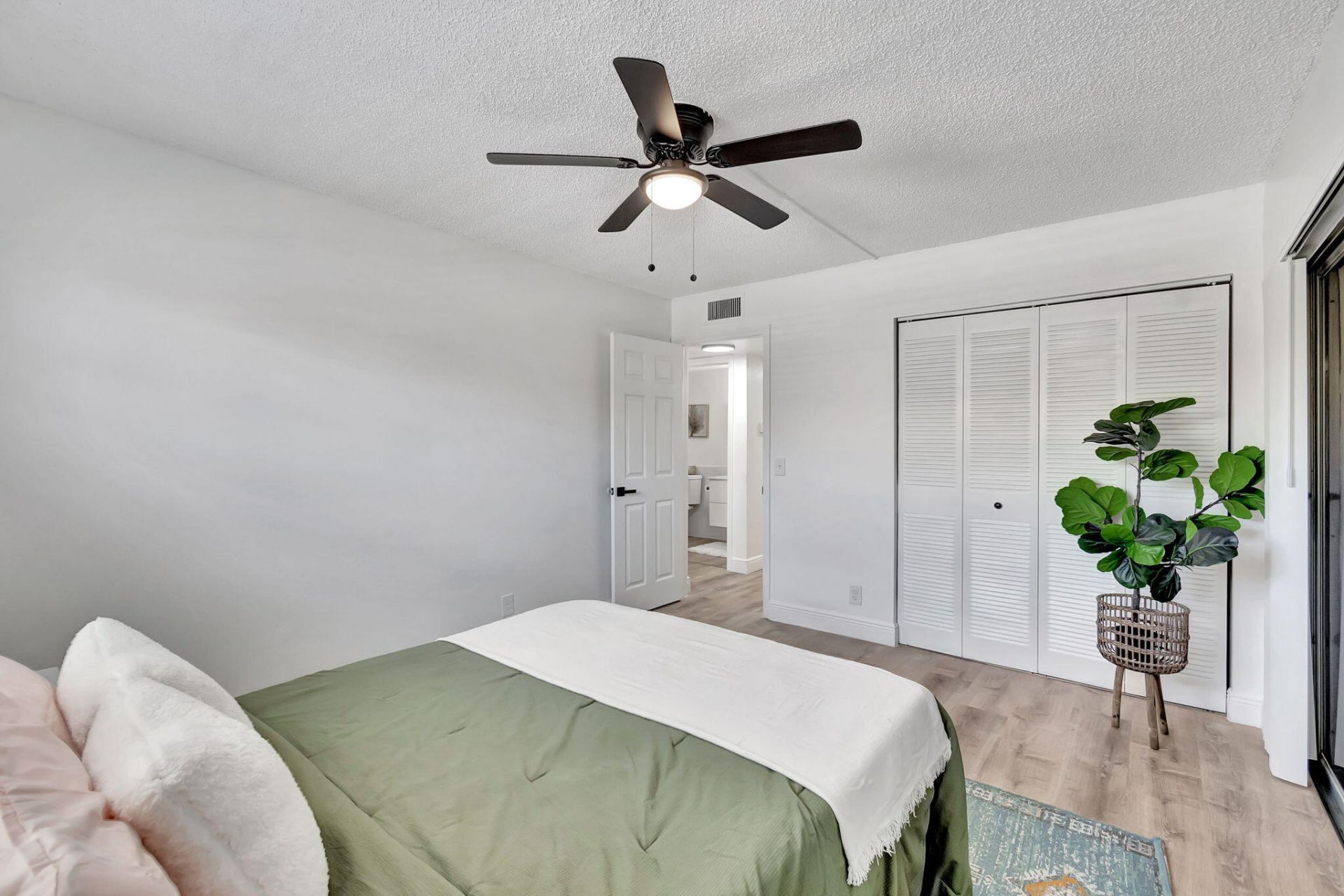 52 Burgundy B, Delray Beach, FL 33484 Photo