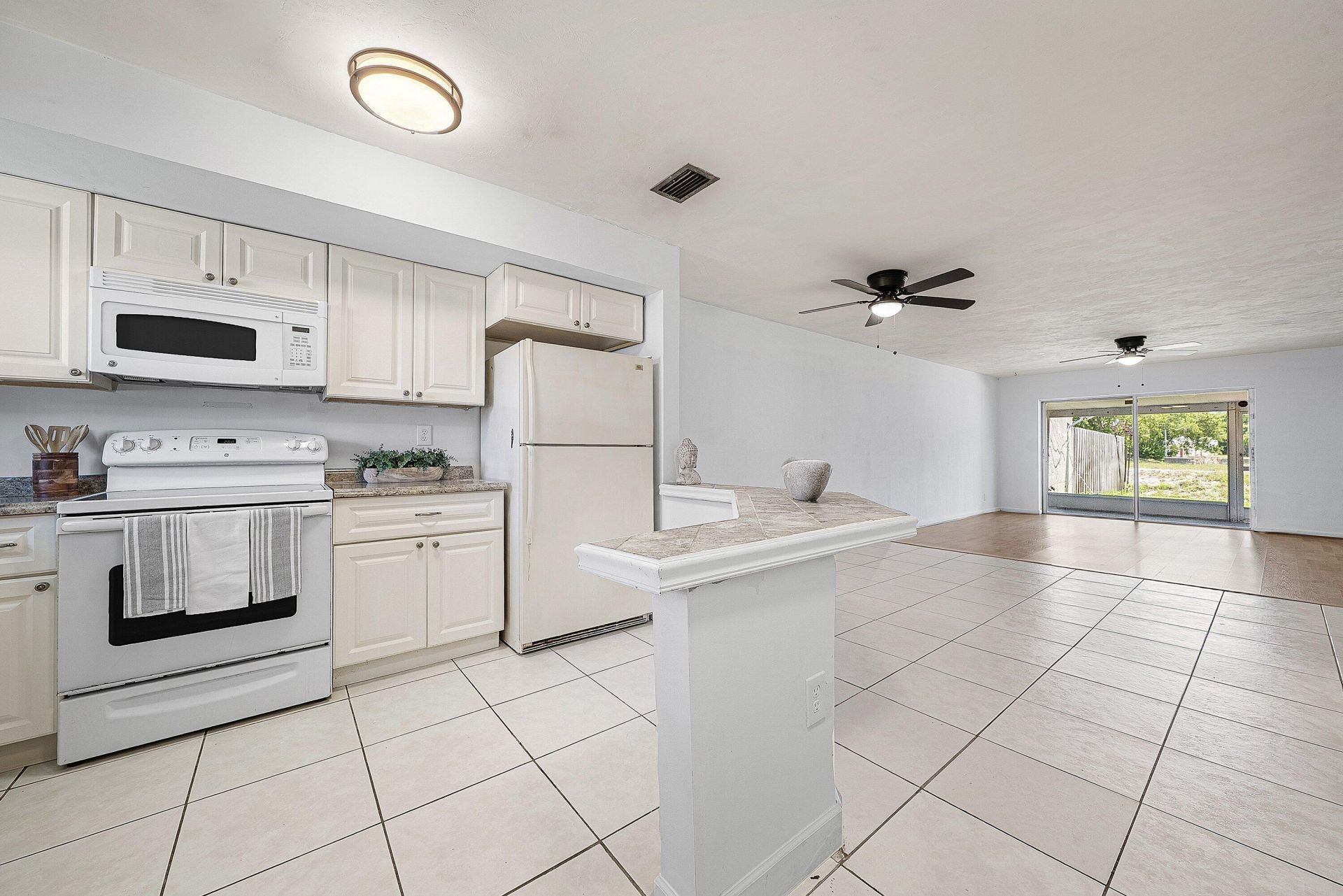 1440 SW 28th Avenue, Unit 10, Boynton Beach, FL 33426 Photo