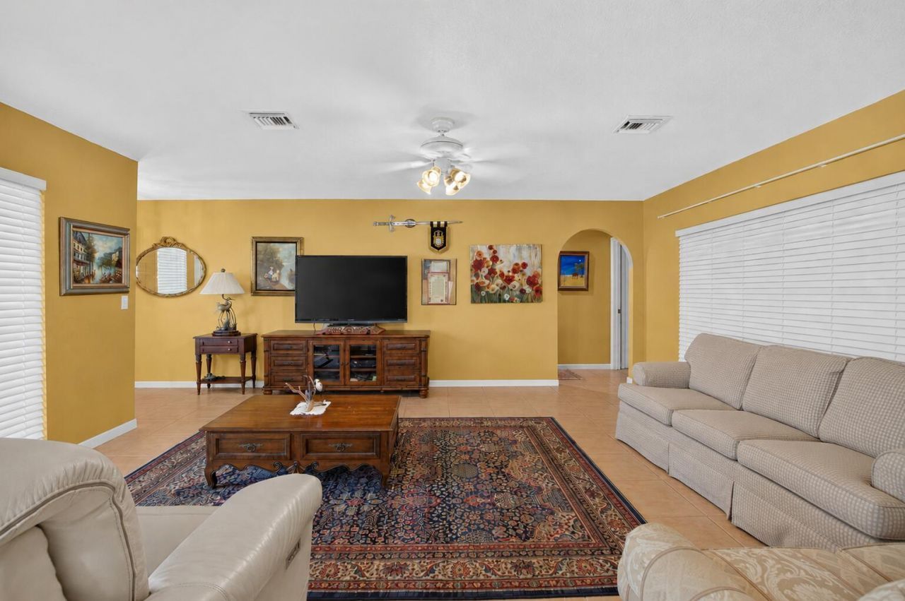 200 SW 7th Avenue, Boca Raton, FL 33486 Photo