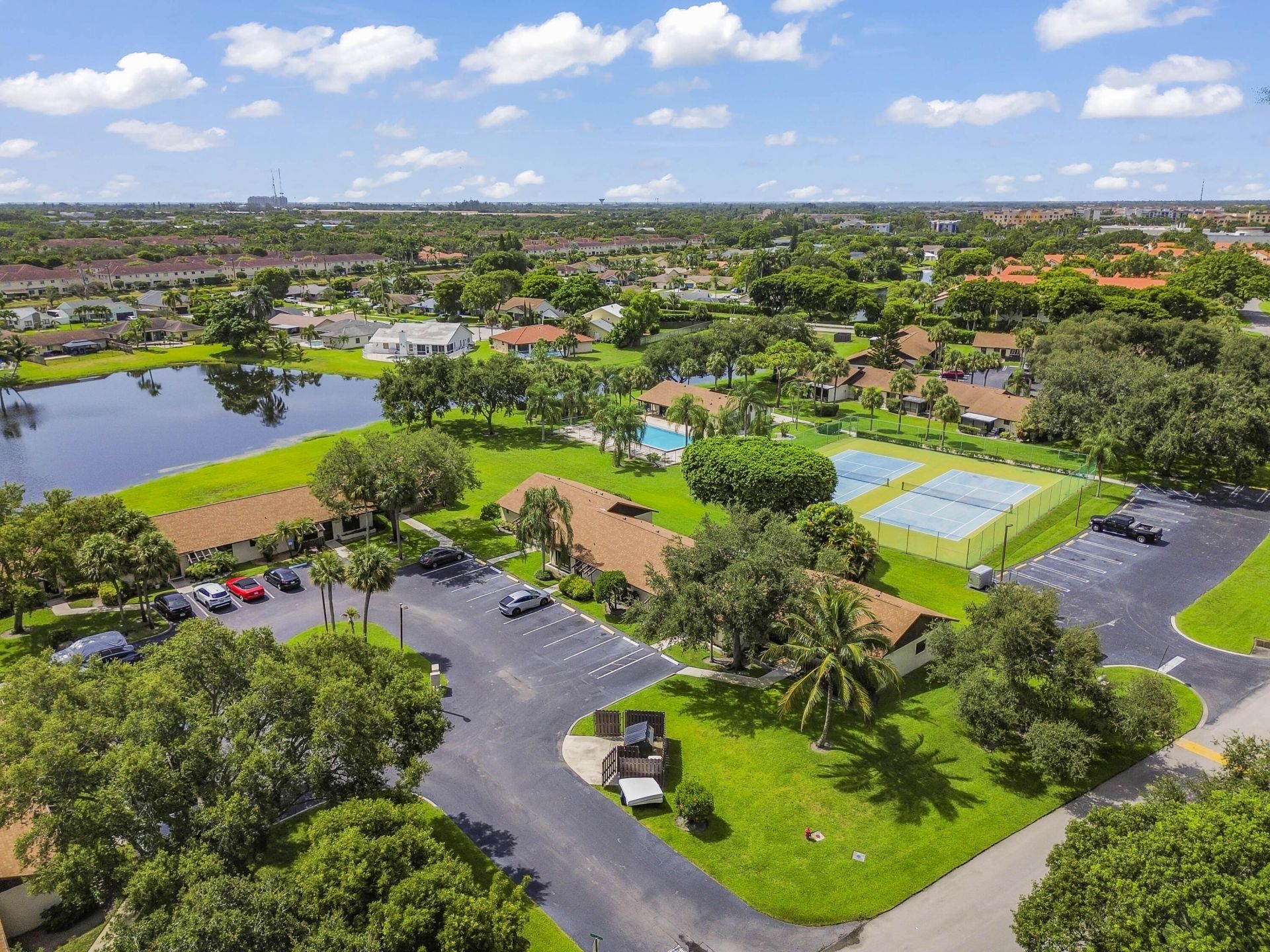 57 Via De Casas Norte, Boynton Beach, FL 33426 Photo