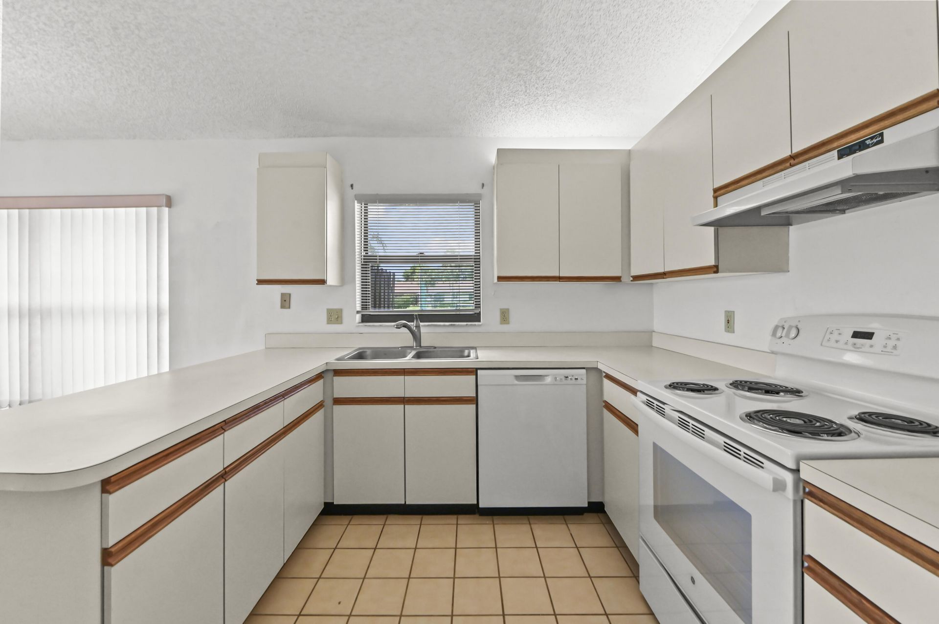 57 Via De Casas Norte, Boynton Beach, FL 33426 Photo