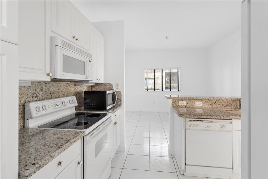 7937 Exeter Circle E, Unit 102, Tamarac, FL 33321 Photo
