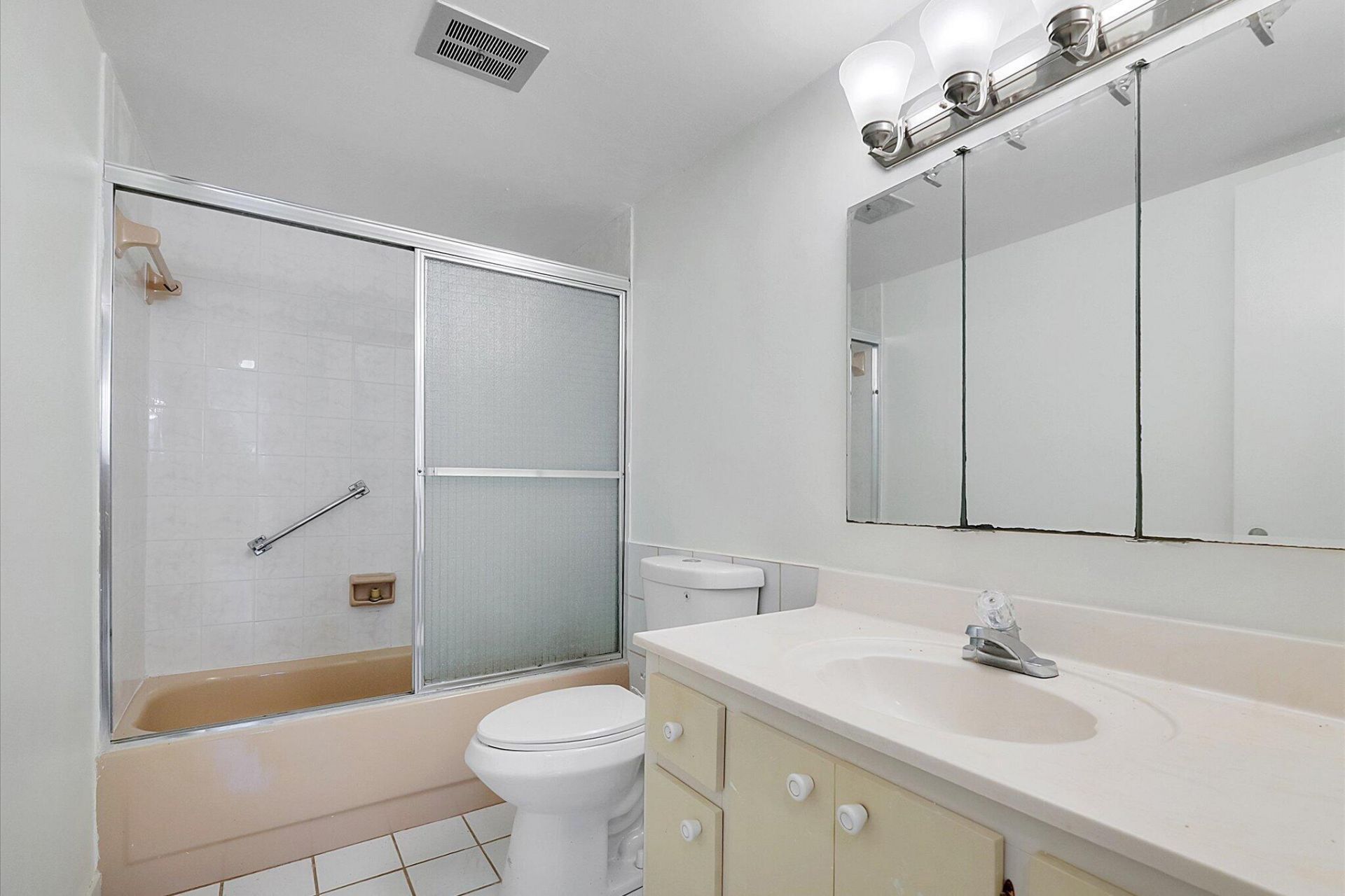 19001 NE 14th Avenue, Unit 145, Miami, FL 33179 Photo