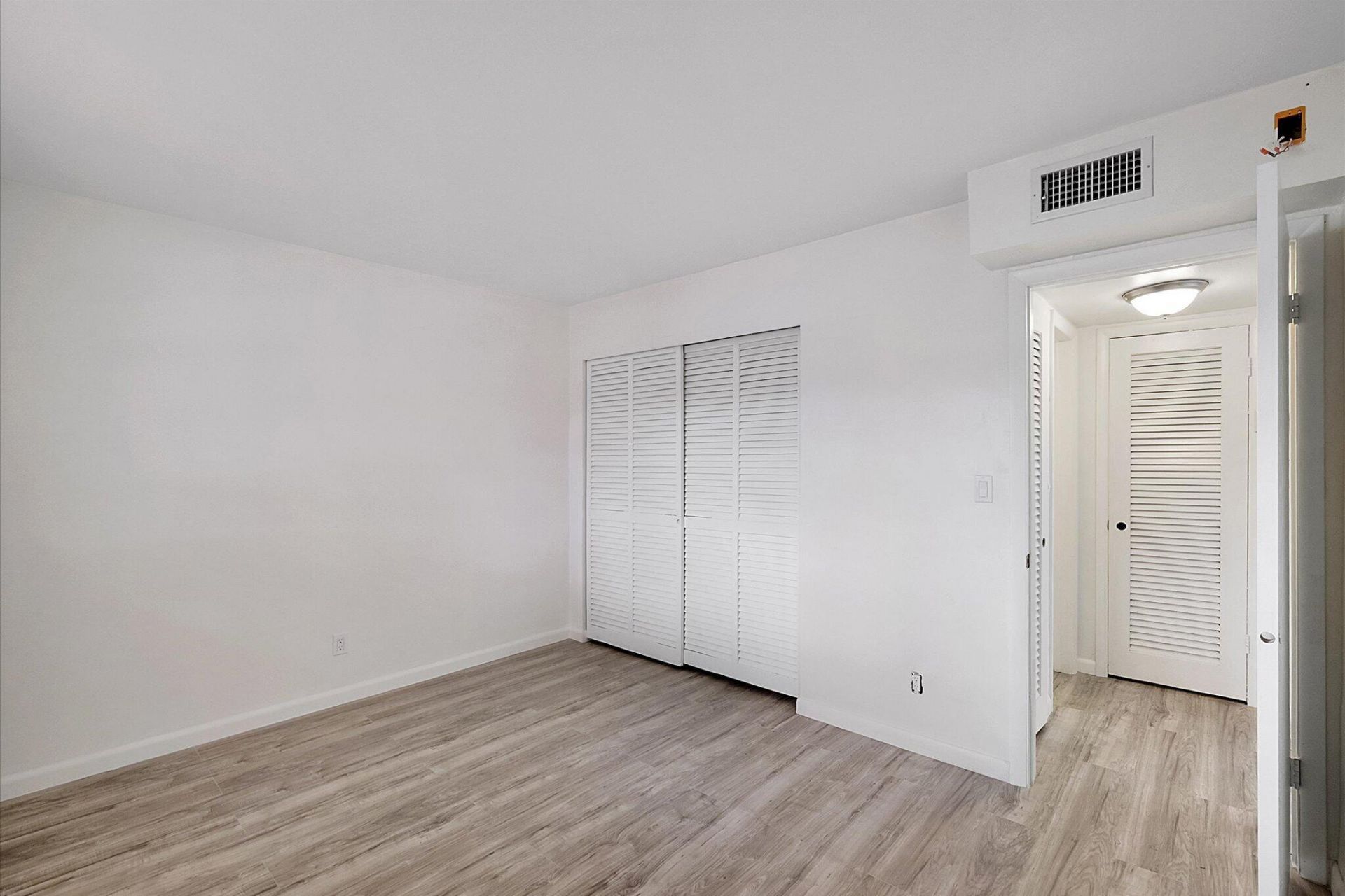 19001 NE 14th Avenue, Unit 145, Miami, FL 33179 Photo